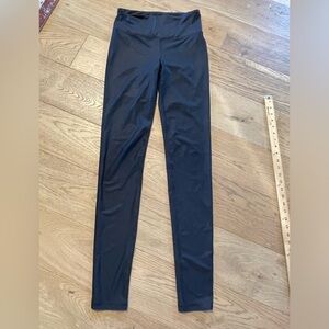 Amalli talli leggings small